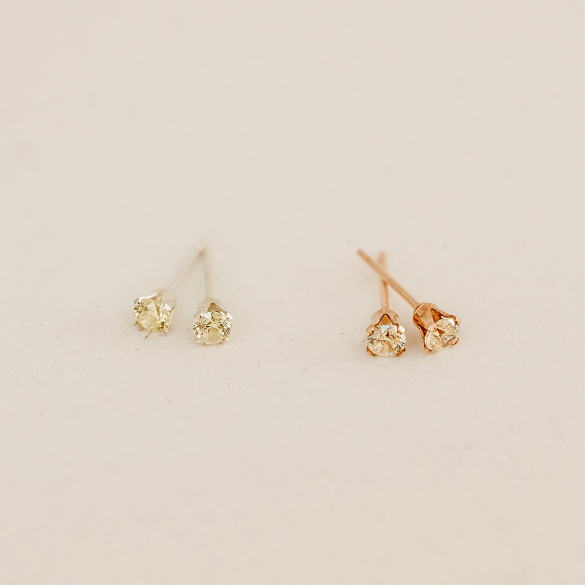 Birthstone Studs August GoldFill