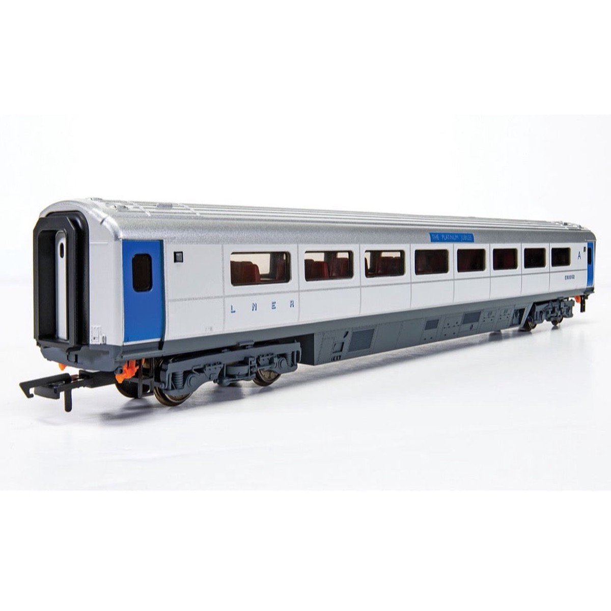Hornby R40356 Oo Platinum Jubilee Of Hm Queen Elizabeth Ii Mk3 Sliding Door Trailer Composite Catering Er0052