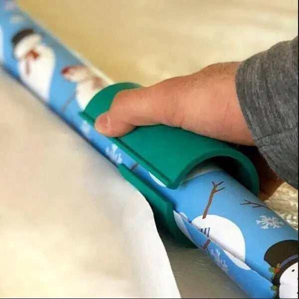 Mini Sliding Gift Wrapping Paper Cutter Tool